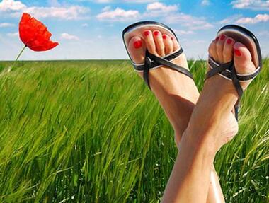 Красивая обувь не всегда должна быть на каблуке. Фото: Fotolia/PhotoXPress.ru.