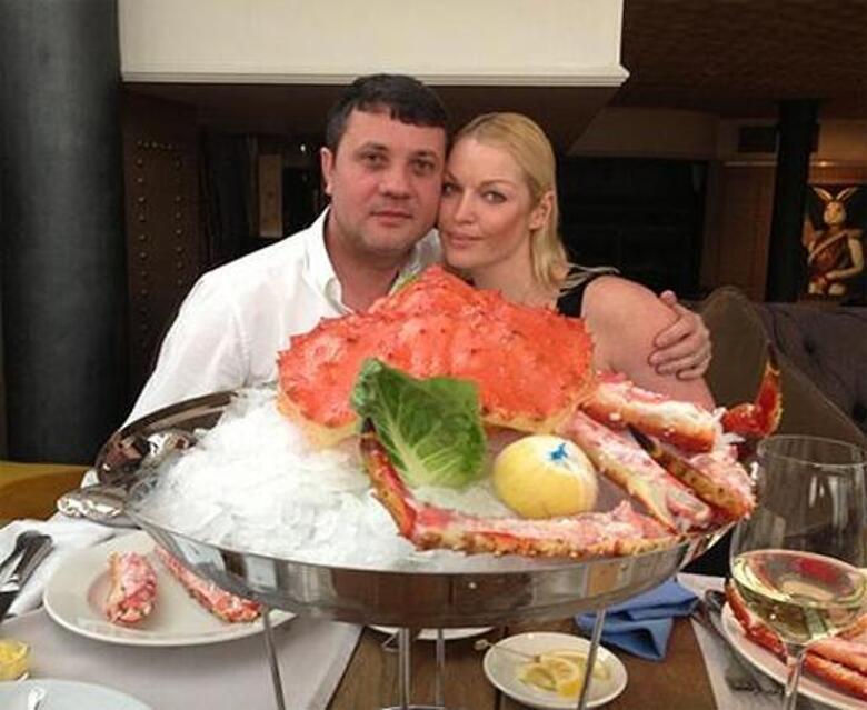 Анастасия Волочкова и Бахтияр Салимов. Фото: Twitter.com.