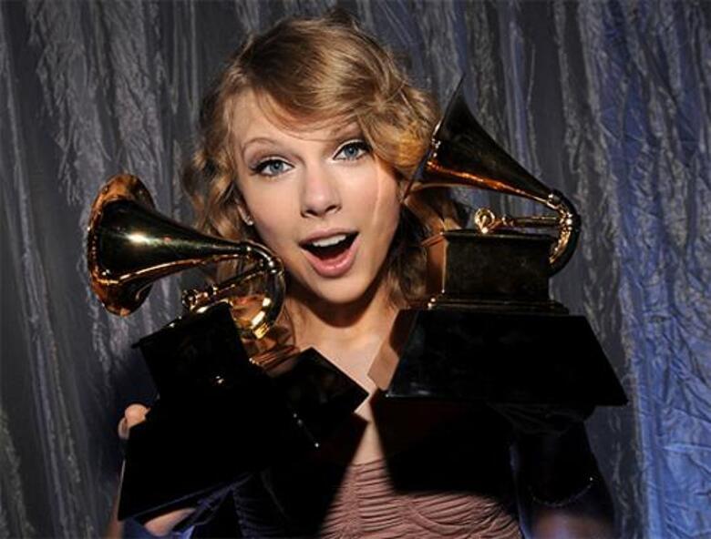 Тэйлор Свифрт на 52-ой премии "Грэмми". Фото: www.grammy.com.