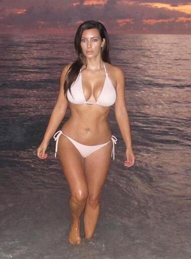 Ким Кардашьян. Фото: kimkardashian.celebuzz.com.