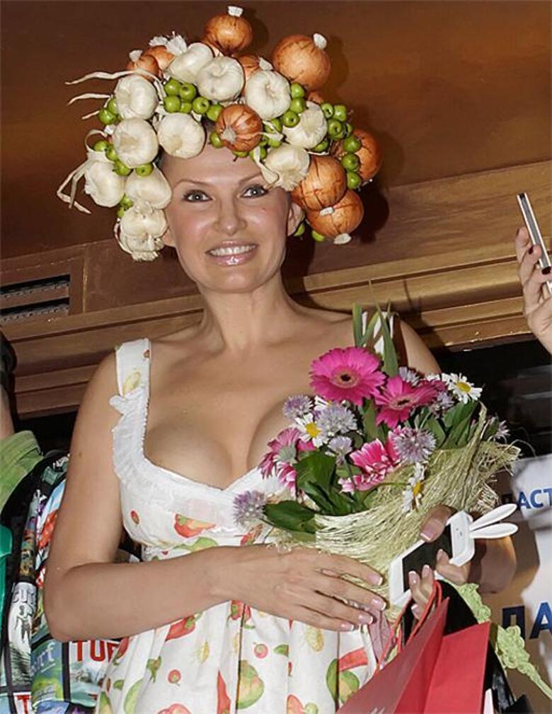 Эвелина Бледанс.
