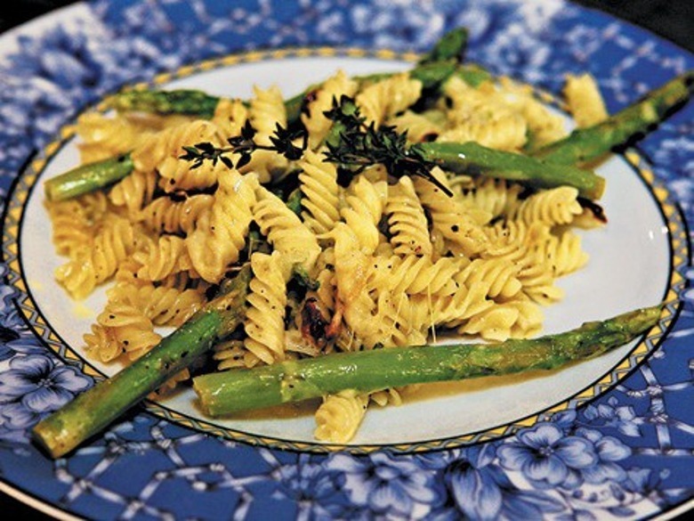 Макароны со спаржей