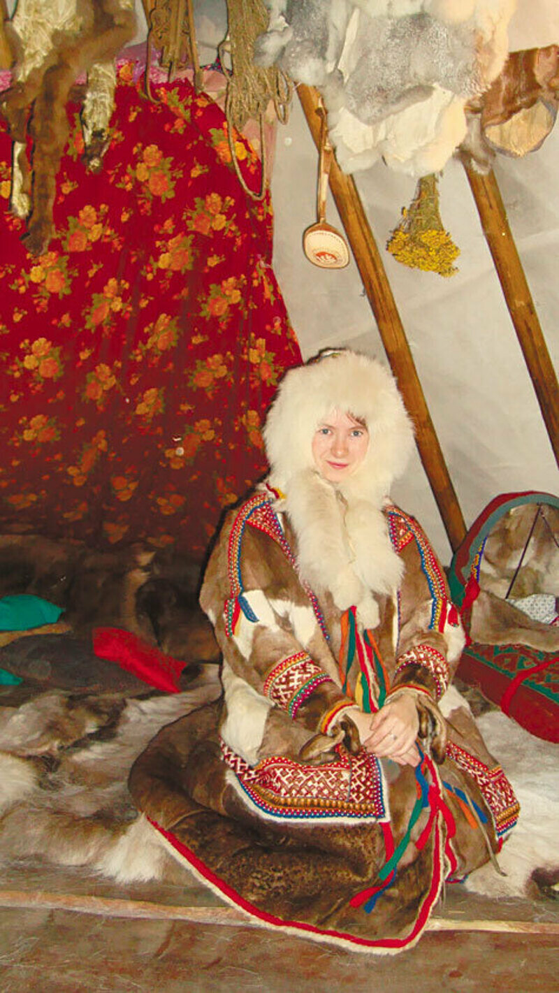 Экскурсовод Майя.