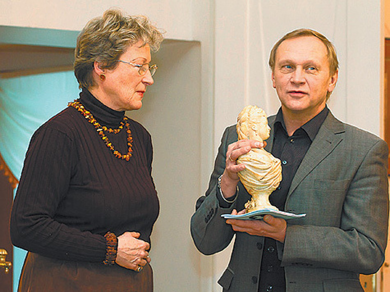К. Ринтелен и директор музея Е. Богатырев.