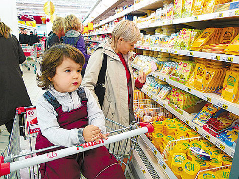 По официальным данным Росстата, за январь—октябрь 2010 г. стоимость продуктов питания выросла на 10%.