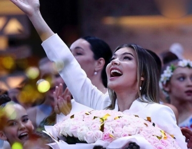 Алина Кабаева провела очередной международный детский благотворительный,фестиваль по художественной гимнастке