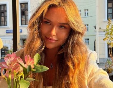 Стефания Маликова отмечает 25-летие