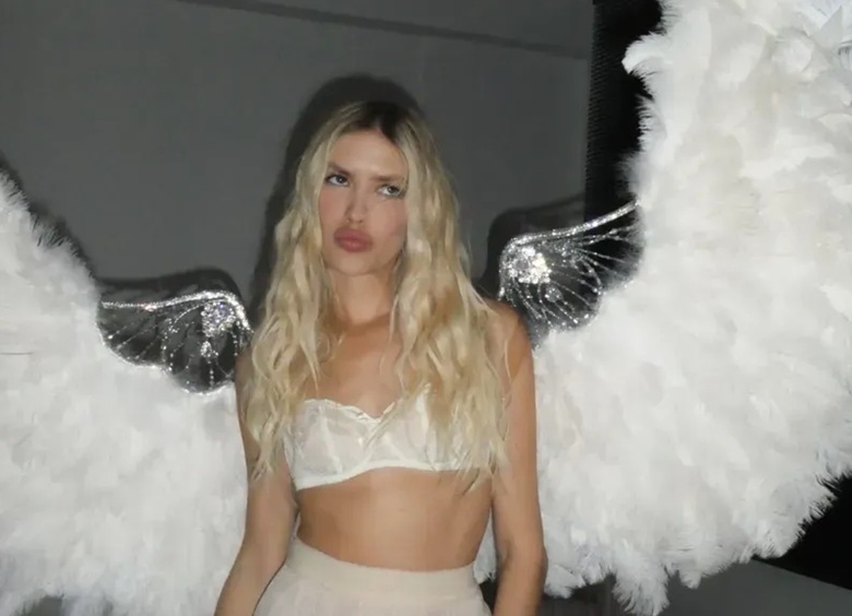 Елена Перминова воссоздала образ ангела Victoria's Secret в новой фотосессии