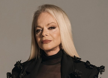 Лариса Долина