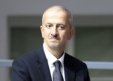 «Попросил освободить меня»: Богомолов спешно покидает пост и.о. ректора Школы-студии МХАТ