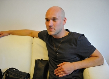 «Щиток на все лицо»: зачем Владимир Селиванов купил жене строительную маску после ринопластики