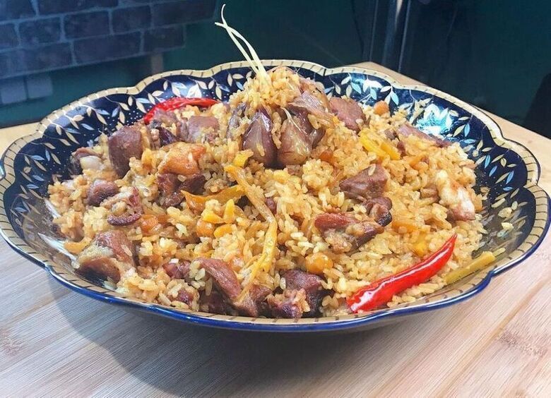 Не каша с мясом, а настоящий плов: назван идеальный состав хита узбекской кухни