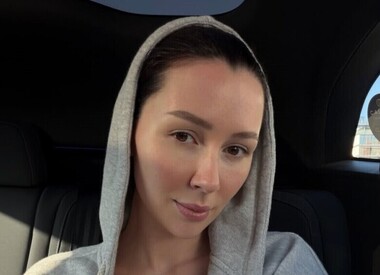 Анна Заворотнюк