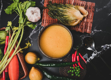 Почему обычный куриный бульон может заменить банки с бадами и таблетки