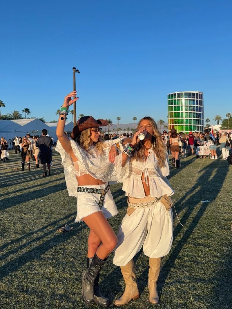 Гостьи фестиваля Coachella 2026