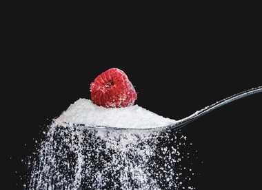Пять неочевидных продуктов, в которых есть сахар: как это влияет на здоровье