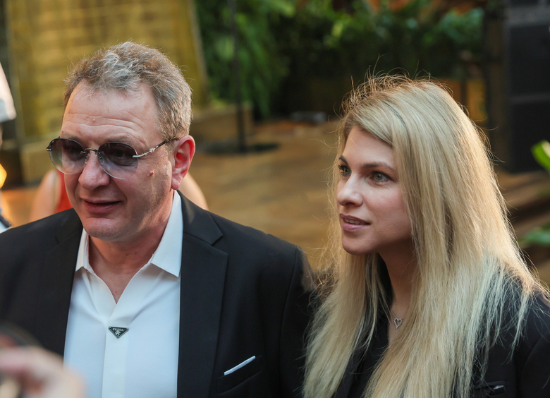 «С ума сошел?»: Башаров публично накинулся на свою возлюбленную в приступе ярости