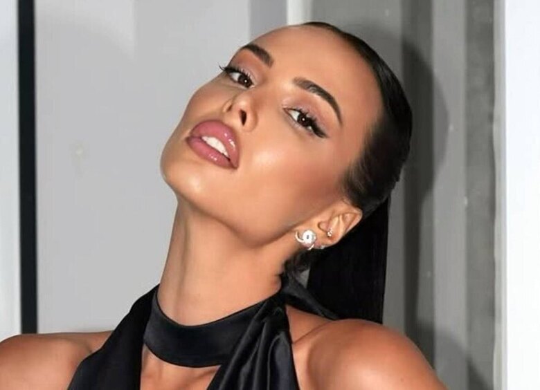 Анастасия Решетова показала разницу в 12 лет на фото с сестрой
