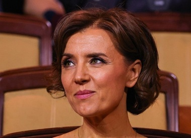 Ксения Алферова снялась на даче без макияжа: «Клубничное настроение»