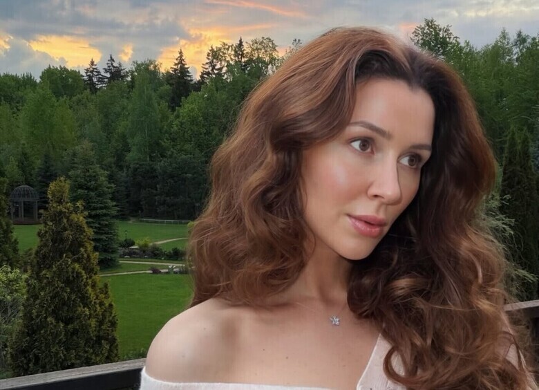 Анна Заворотнюк
