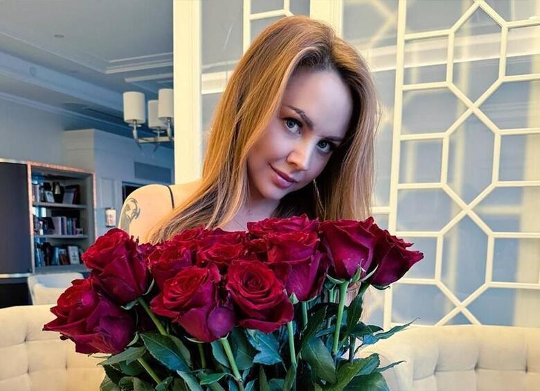 Бывший певицы МакSим сорвал выход ее автобиографии