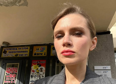 «Сейчас какой у меня по счету? Второй»: Мельникова с сарказмом отозвалась о нынешнем муже