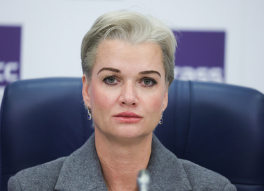 «17 июля тебя не стало, папочка»: Хоркина показала архивное фото ныне покойного отца