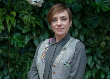 «Ловлю космические волны»: Тутта Ларсен показала забавное фото в купальнике