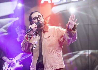 МОТ о сыне: «Однажды приду, а он уже левитирует в позе лотоса!»