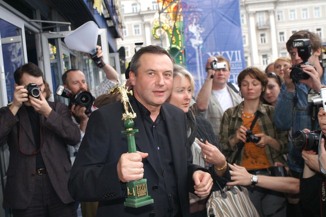 Алексей Учитель получил награду в 2005 году за фильм "Космос, как предчувствие". Фото: Геннадий Авраменко