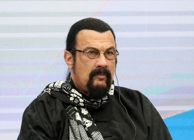 Стивен Сигал