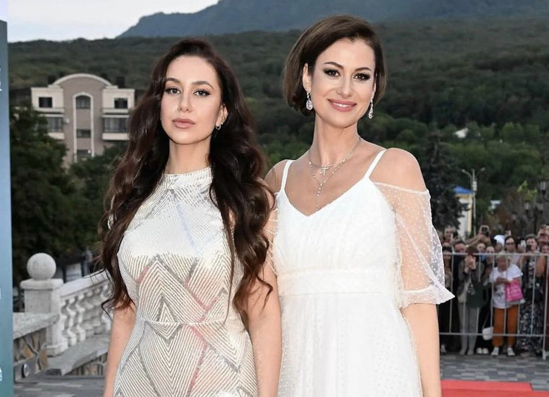 Анна Ковальчук с дочерью Златой