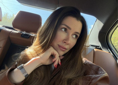Анна Заворотнюк