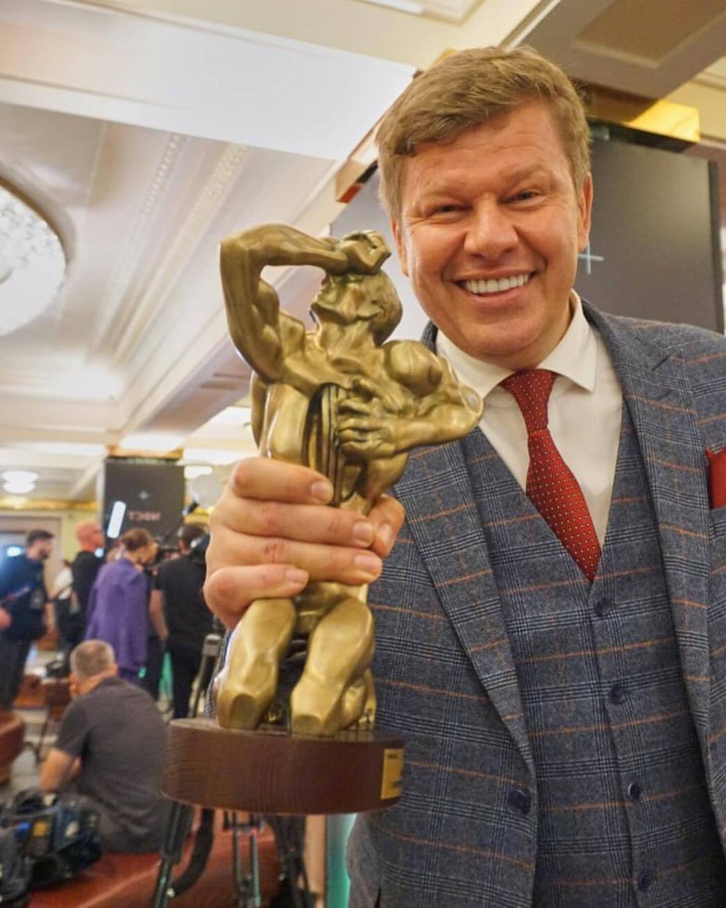 Дмитрий Губерниев