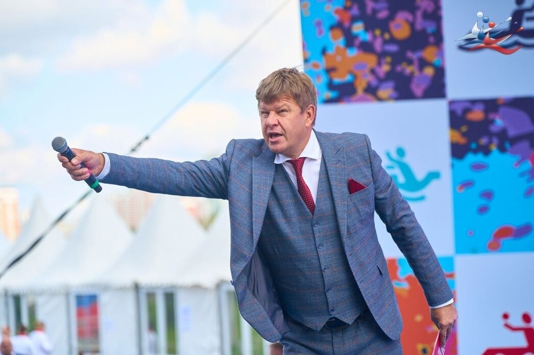 Дмитрий Губерниев