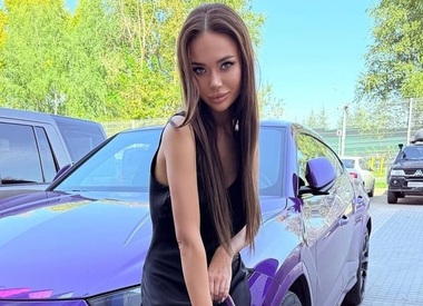 Яна Кошкина рассказала о непростом детстве и отношениях с отцом